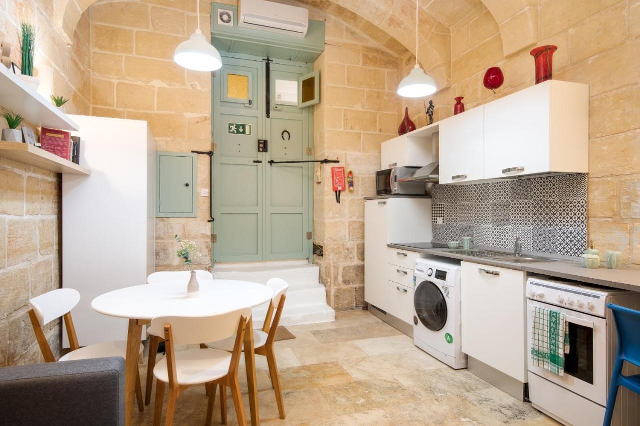 Mcc Suites La Valletta Esterno foto